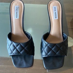 Steve Madden Signify quilted leather heels